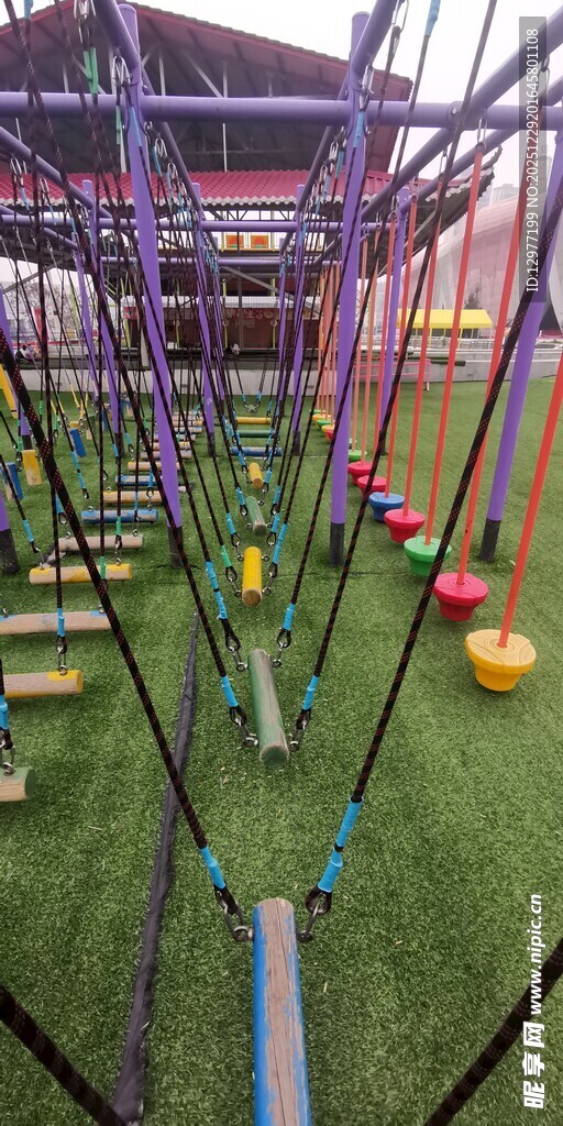 户外儿童攀爬游乐设施