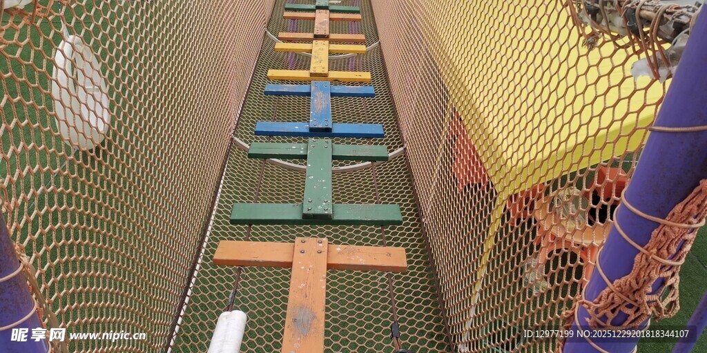 寺庙精美木质结构