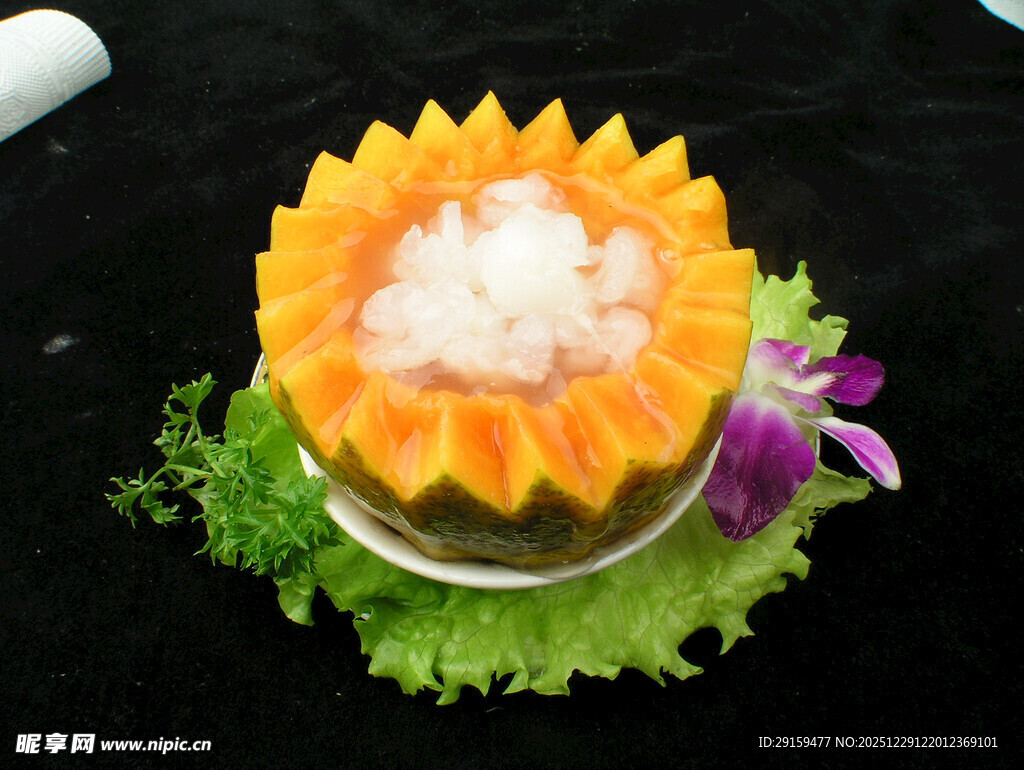 创意水果雕花配冰粒