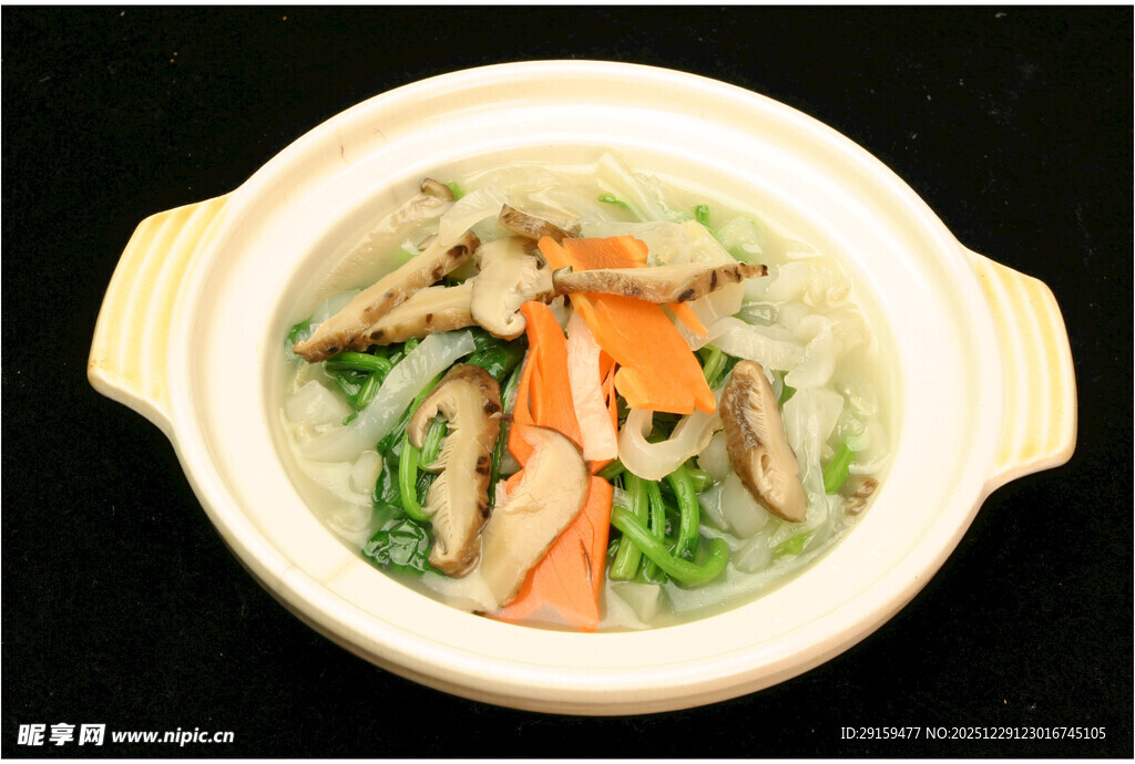 陶瓷碗上的精美动物图案