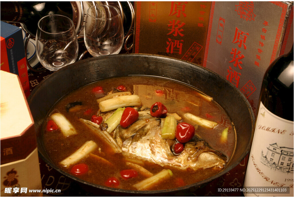 热气腾腾的美味火锅