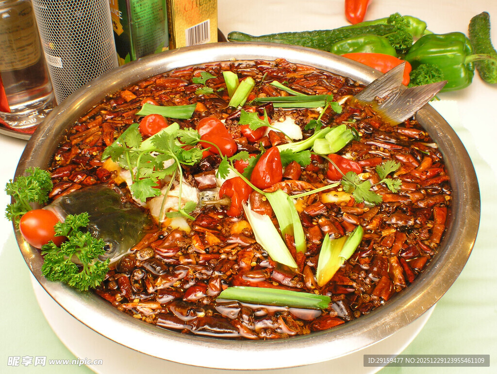 香辣诱人的美味干锅菜肴