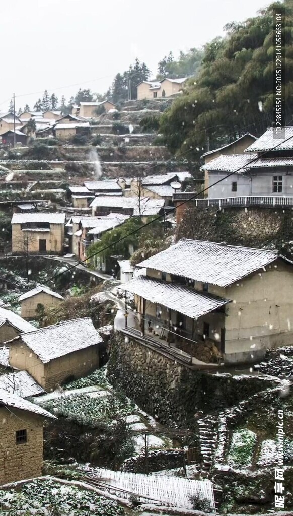雪覆古村落