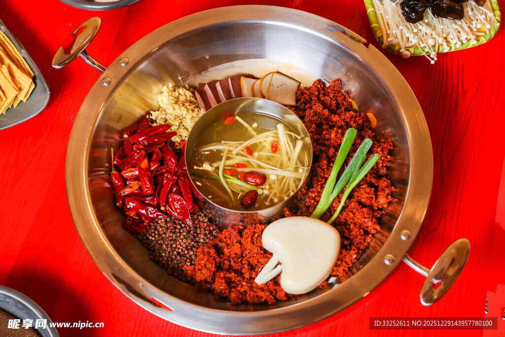 麻辣鲜香的美味火锅