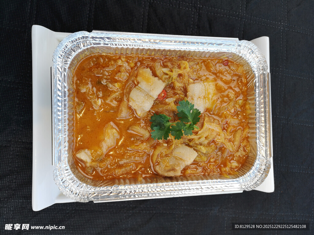 锡纸包裹的美味豆腐料理