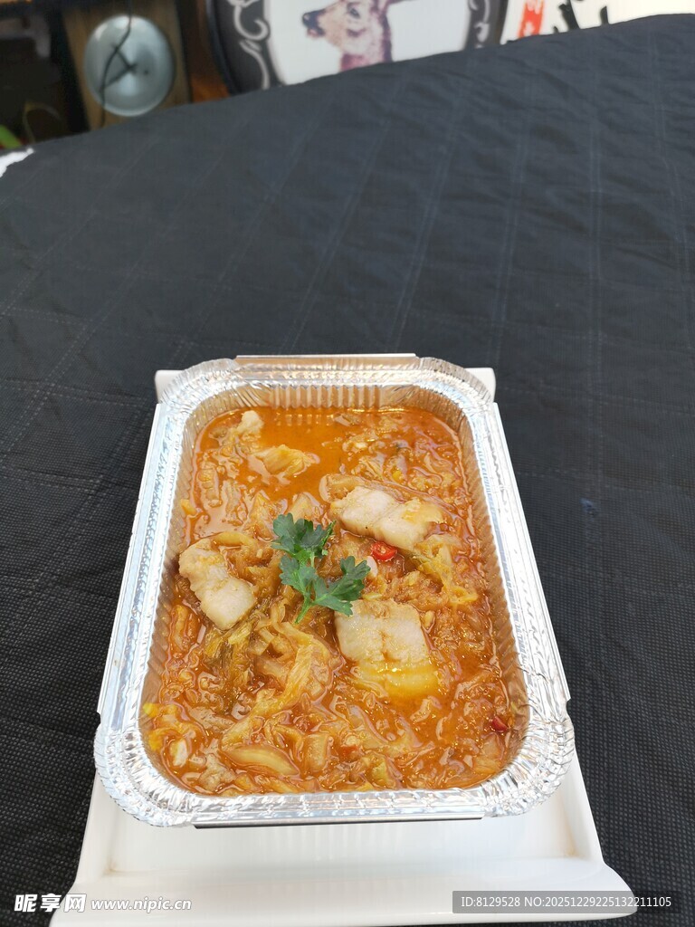 盒装美味芝士海鲜焗饭