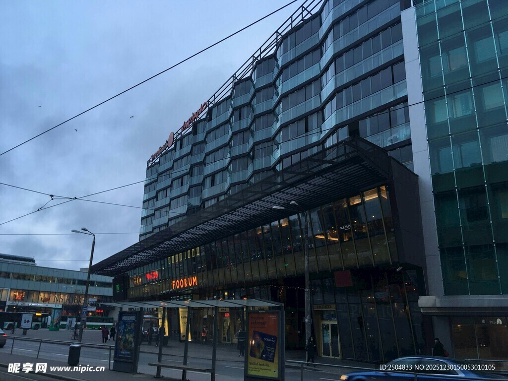 城市现代建筑外观景象