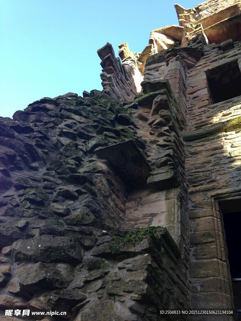 古老石砌建筑遗迹