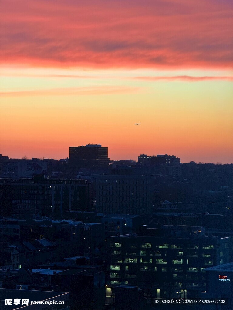 城市日落美景