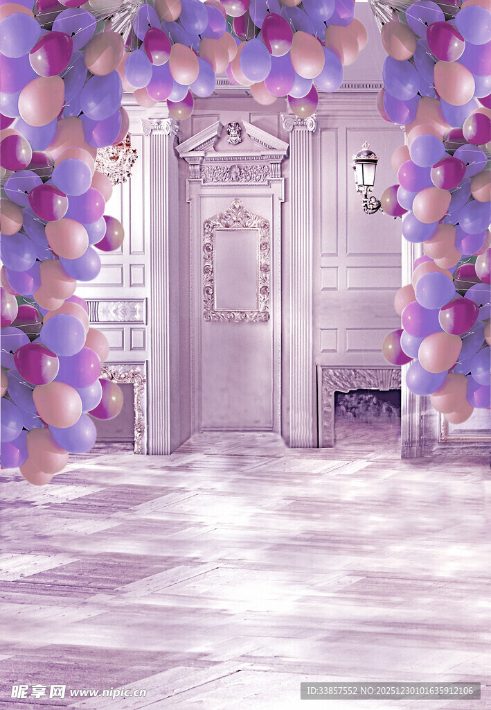 梦幻气球装饰的浪漫空间