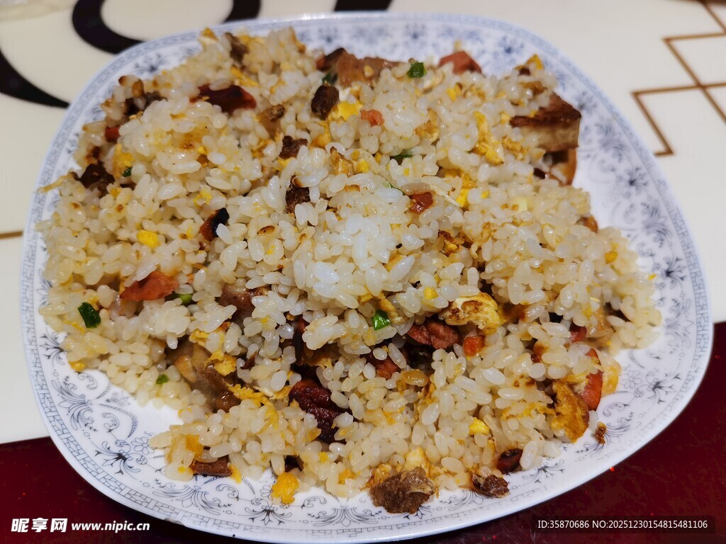 美味可口的米饭菜肴