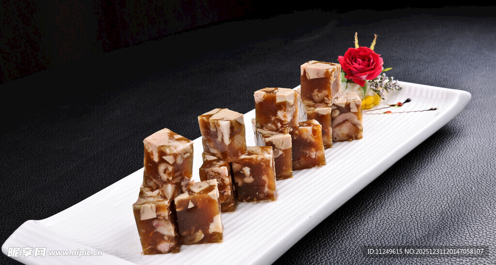 法国鹅肝酱元蹄