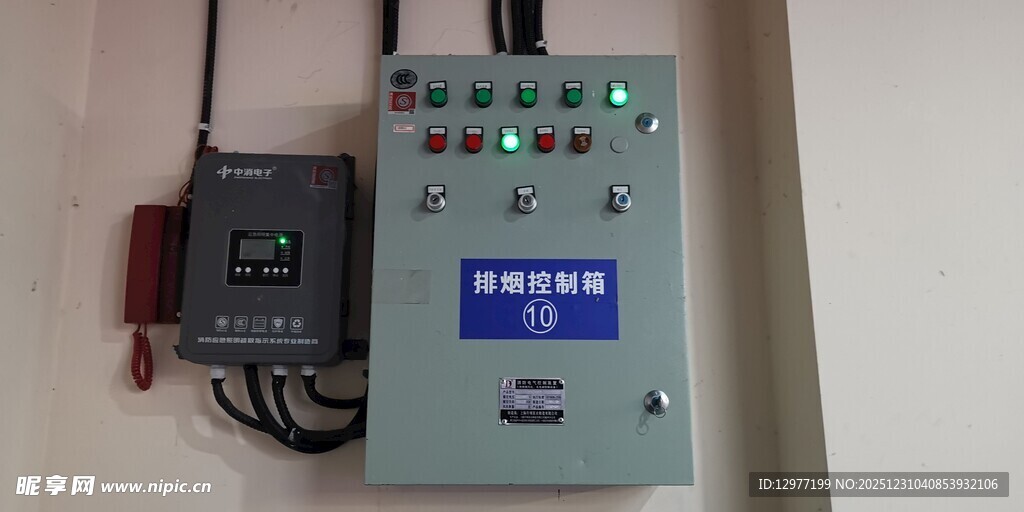 电气控制设备面板展示