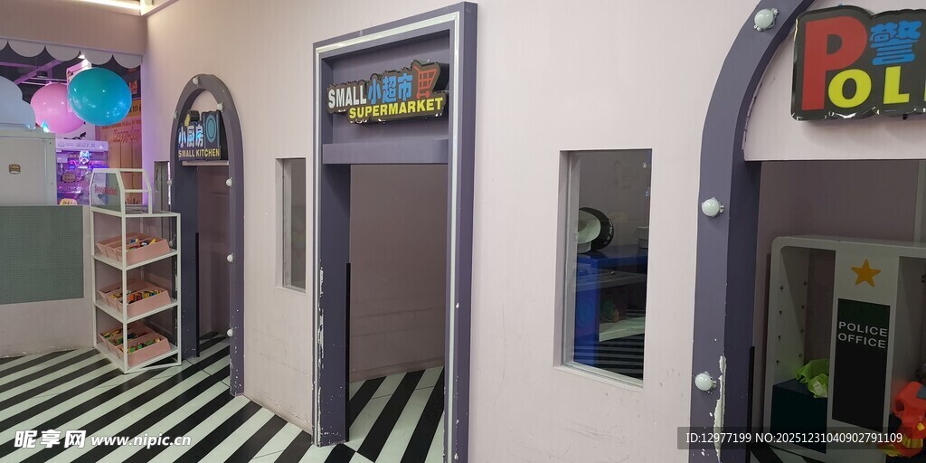 复古风室内门及装饰场景