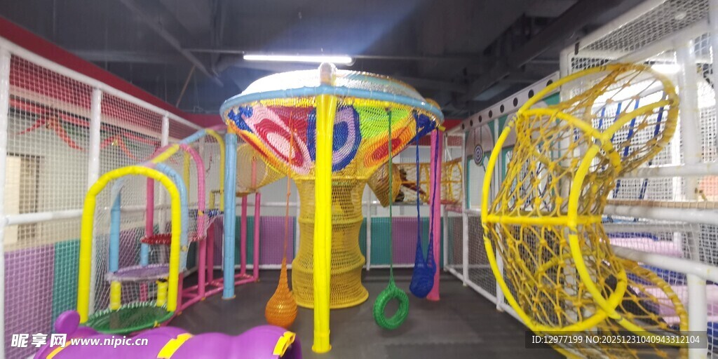 室内儿童游乐场设施展示