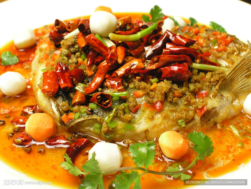 香辣可口的美味烤鱼