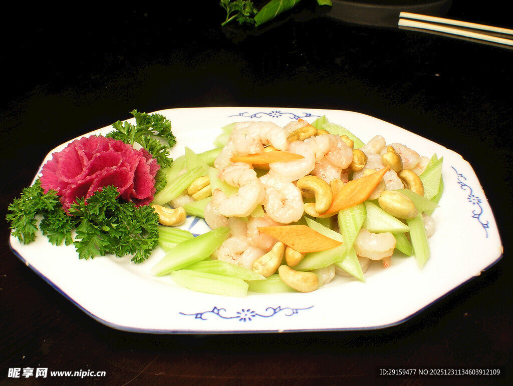 鲜炒扇贝配时蔬