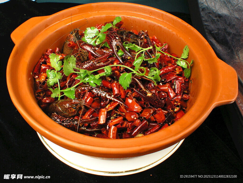 香辣美味牛肉煲