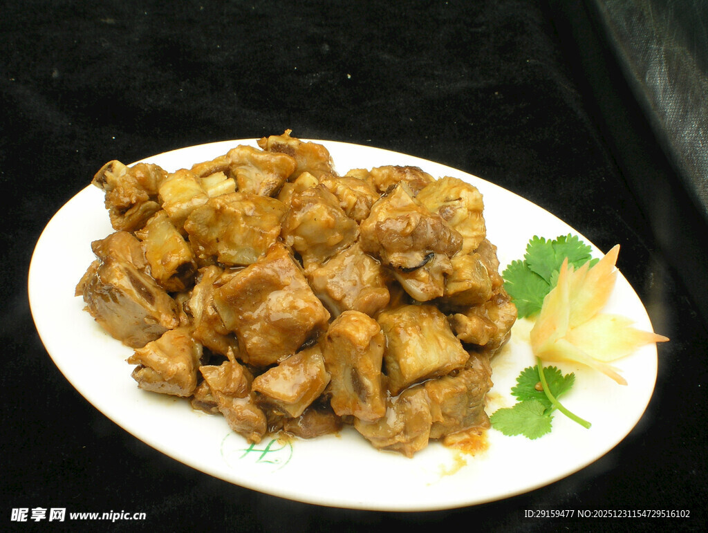 美味酱汁牛肉粒