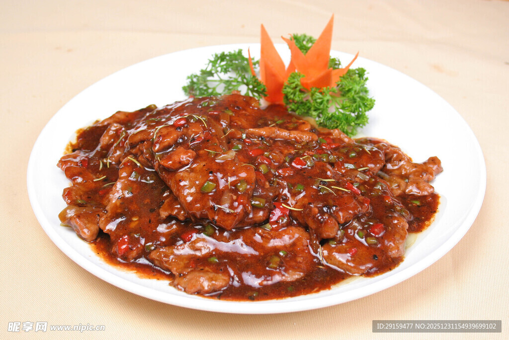 美味酱牛肉摆盘精致