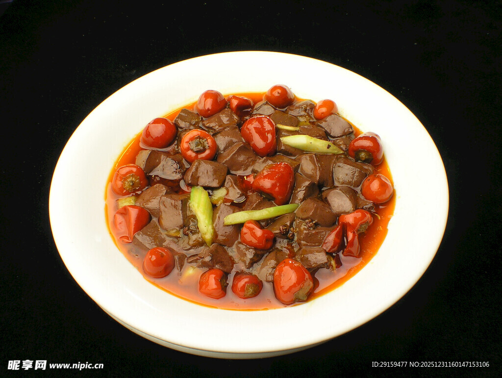 香辣可口的红烧兔肉