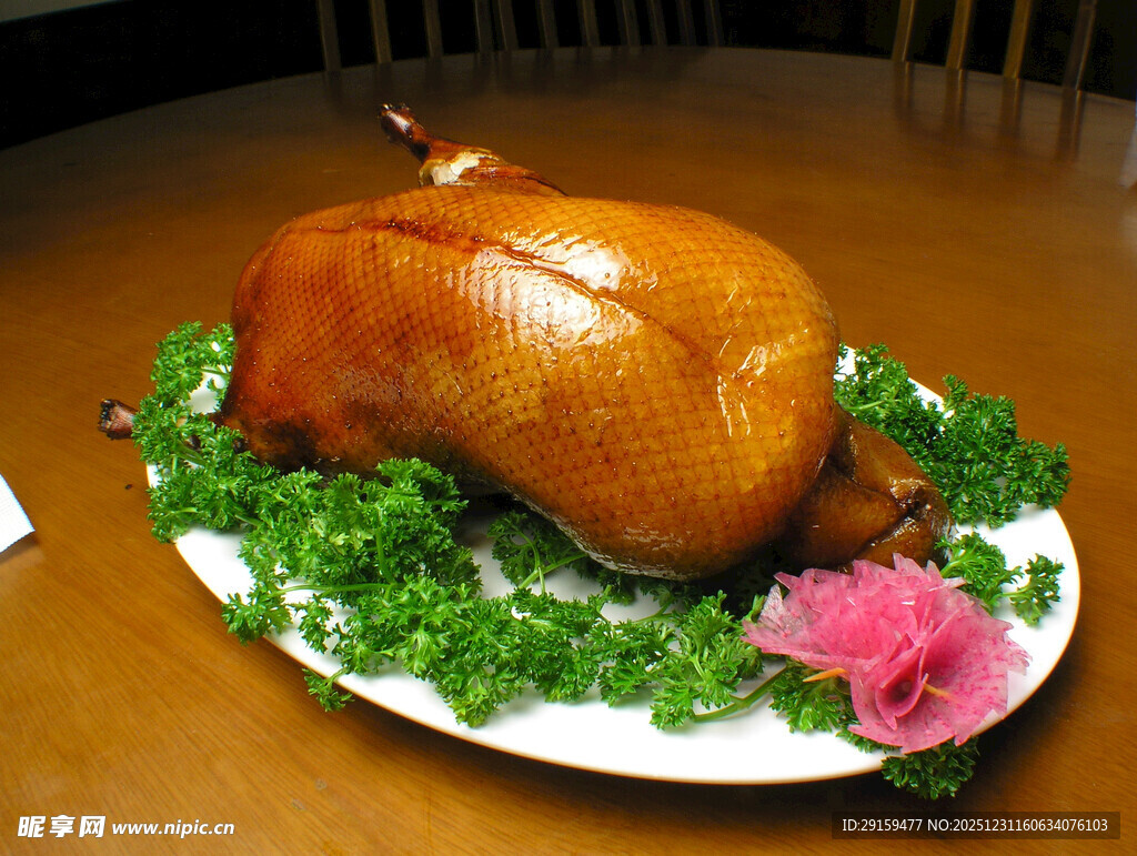 美味烤鸡摆盘精致