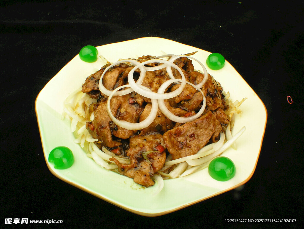 洋葱炒肉丝美食特写