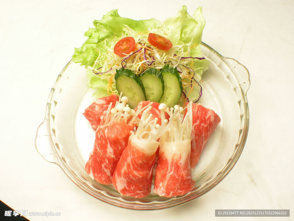 美味蔬菜牛肉卷拼盘