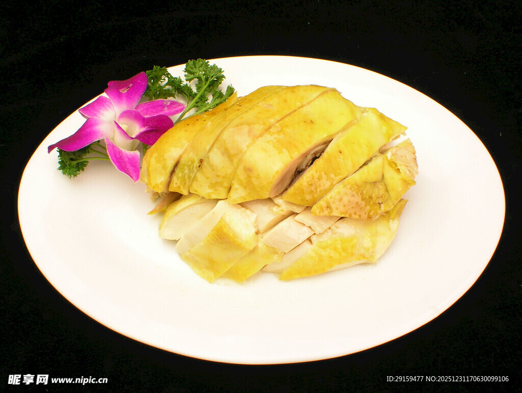 美味白切鸡摆盘赏味