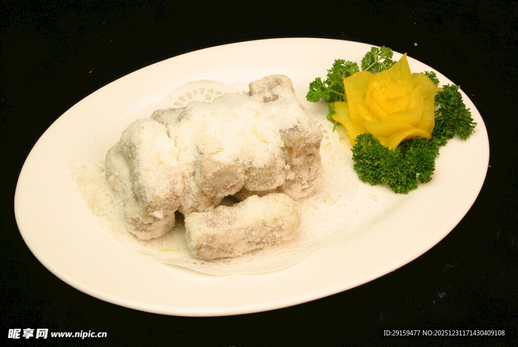 香酥糯米卷配清新装饰