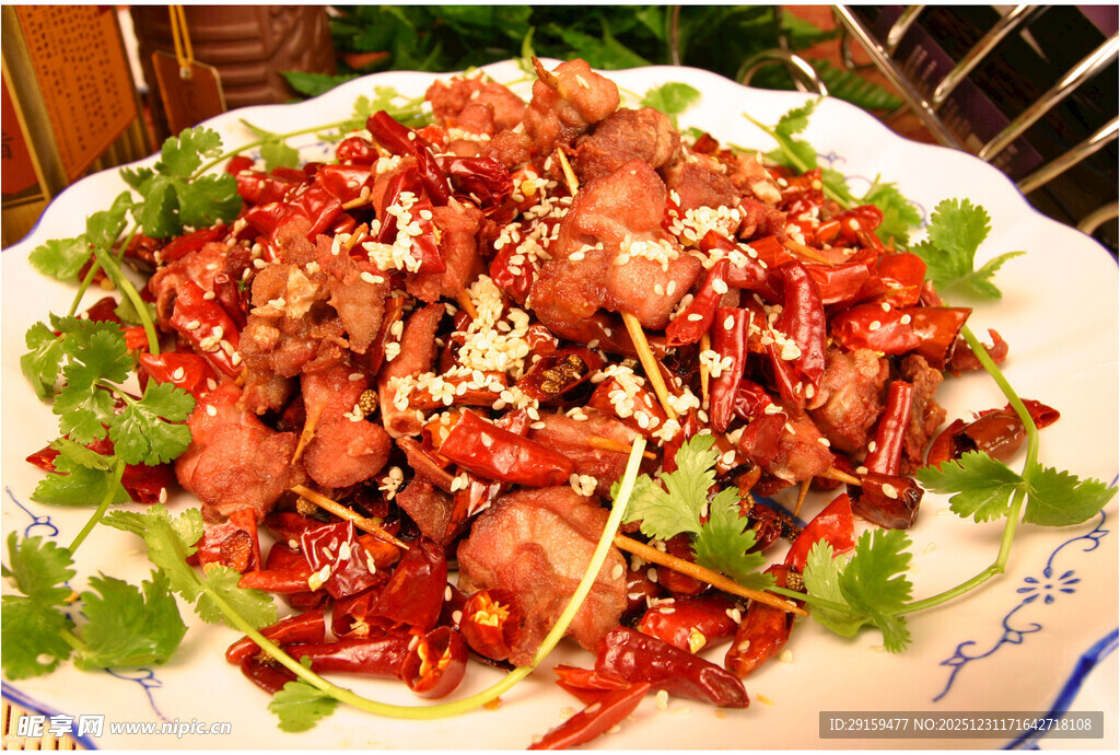 香辣牛肉凉拌菜