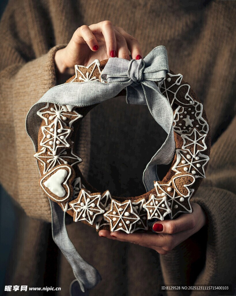 手工编织精美花环装饰