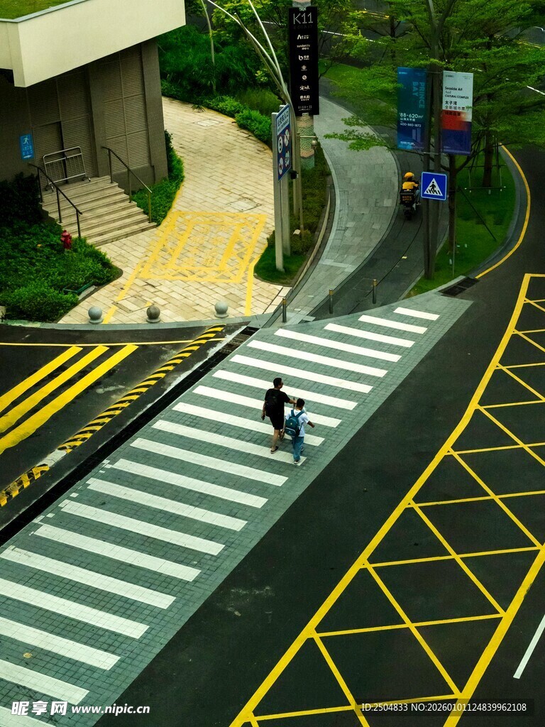 行人过马路场景