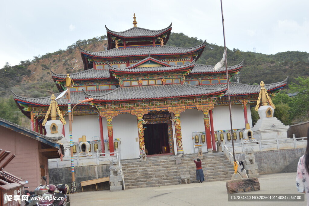 藏式风格寺庙建筑景观