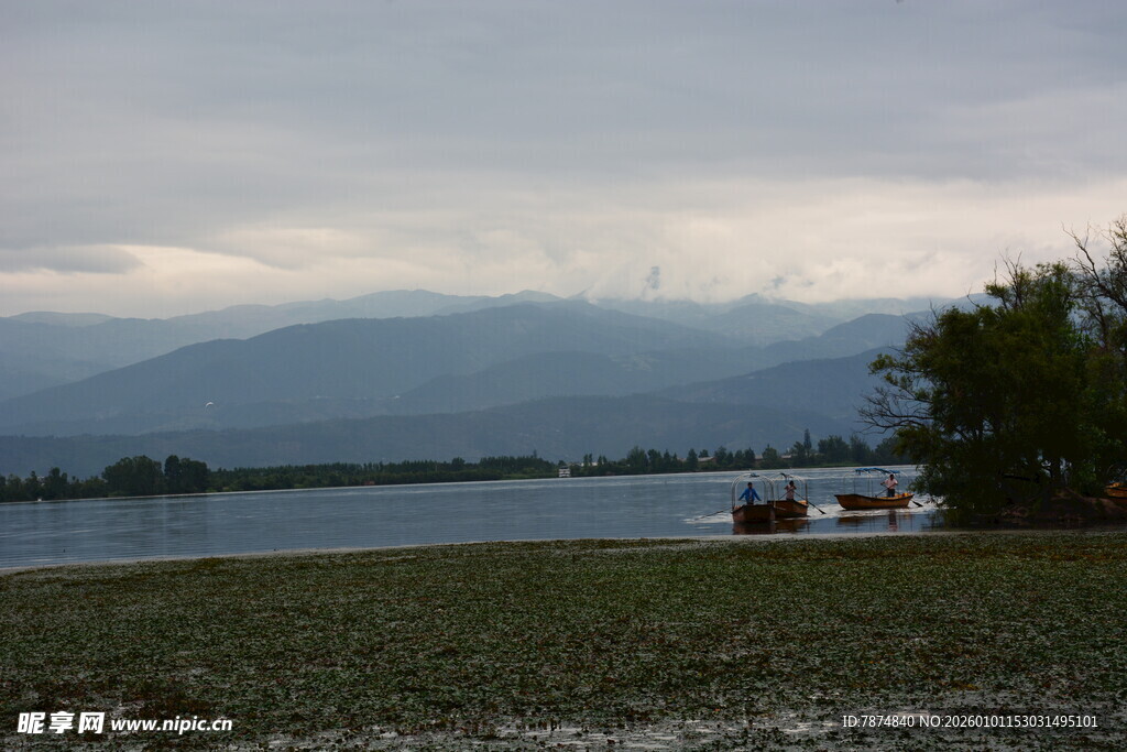 湖畔风光 远山近水景色美