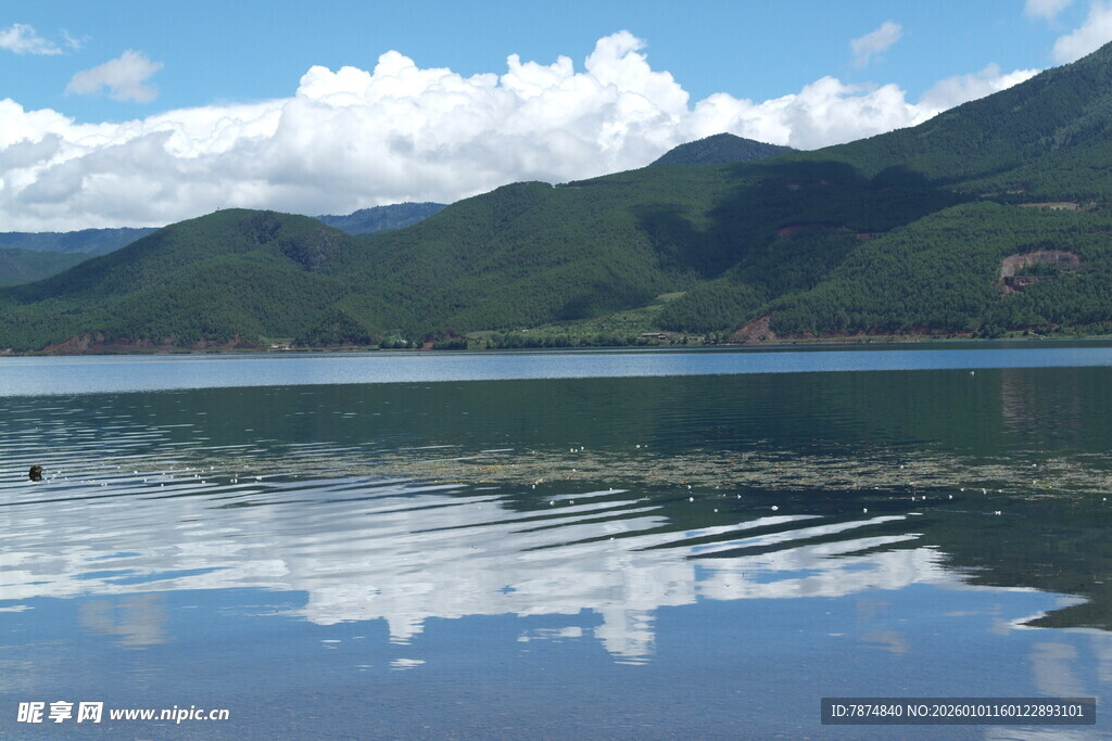 宁静山水湖景风光