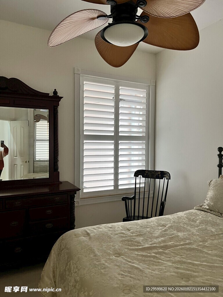 温馨卧室场景展示