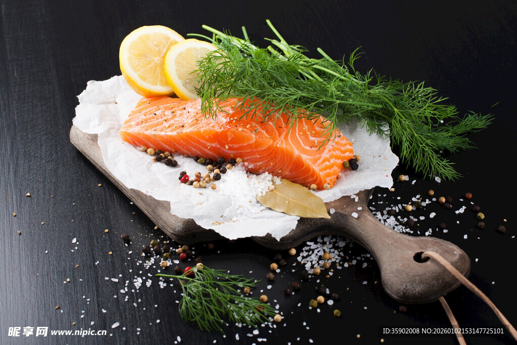 柠檬莳萝三文鱼摆盘