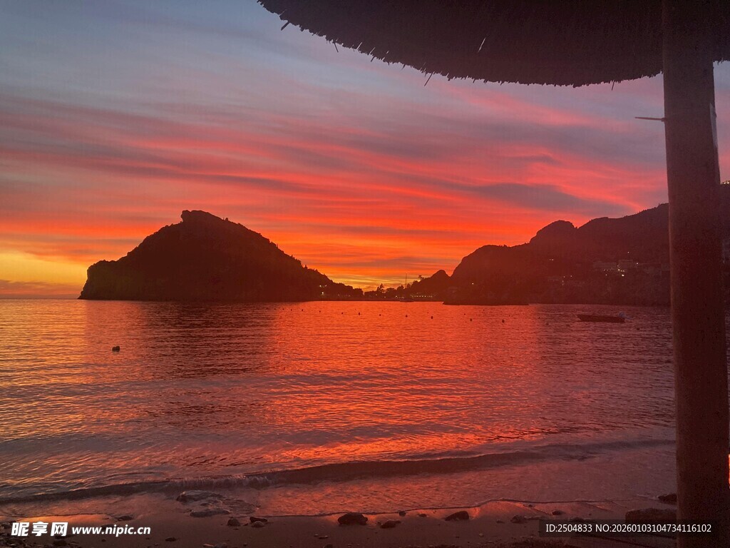 海边绝美日落风景