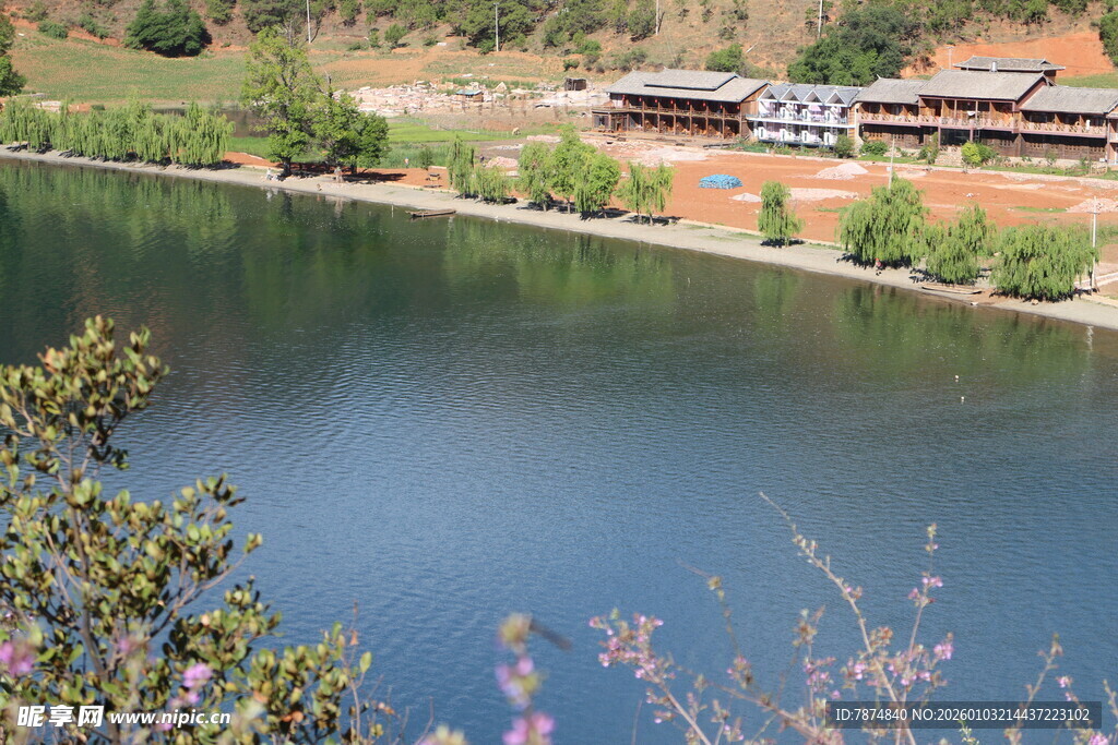湖畔风光 宁静自然景致