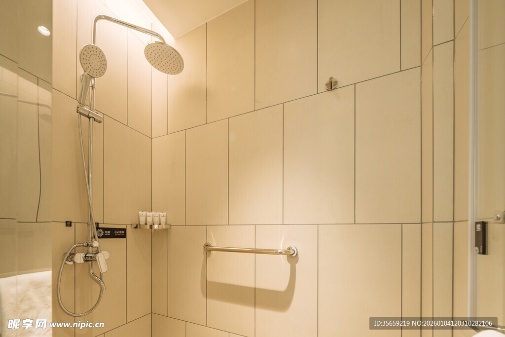 简约现代风格的浴室空间