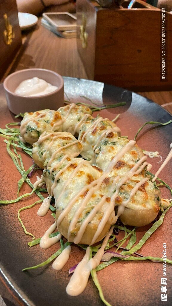 美味烤物拼盘诱人呈现