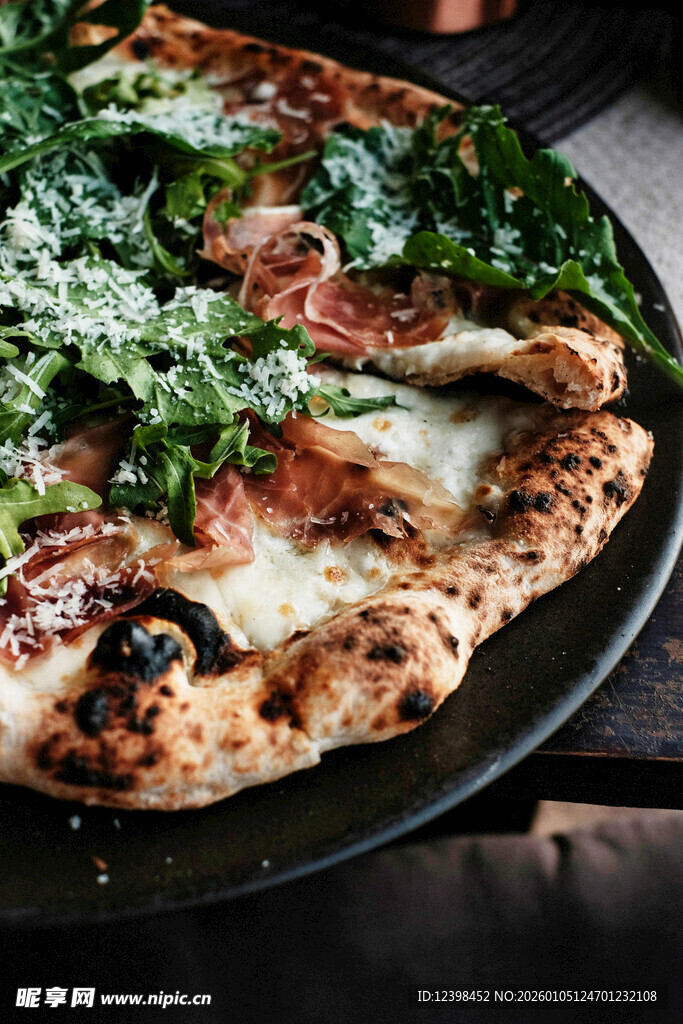 美味蔬菜披萨诱人呈现