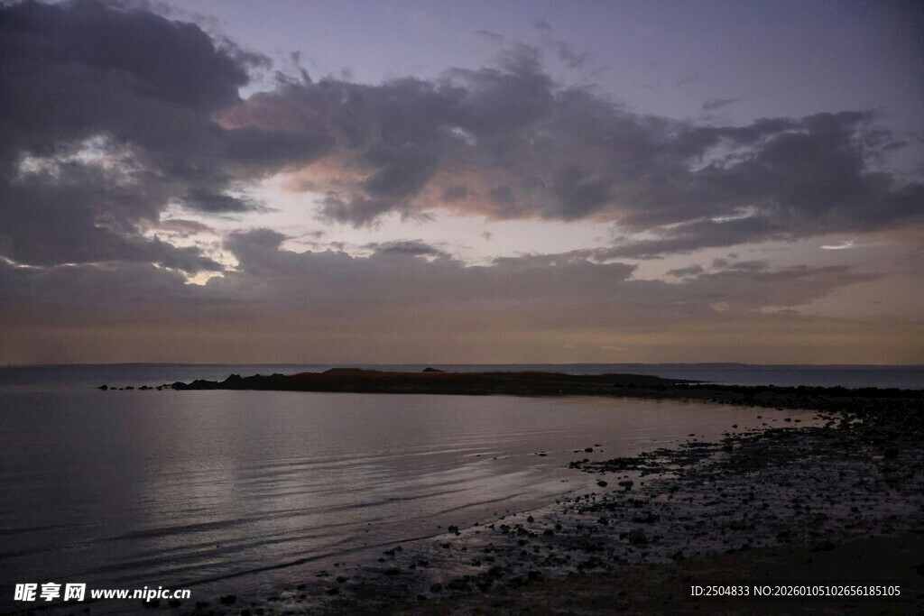 黄昏海边美景