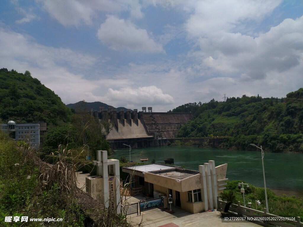 水库大坝风景 枫树坝 青龙湖
