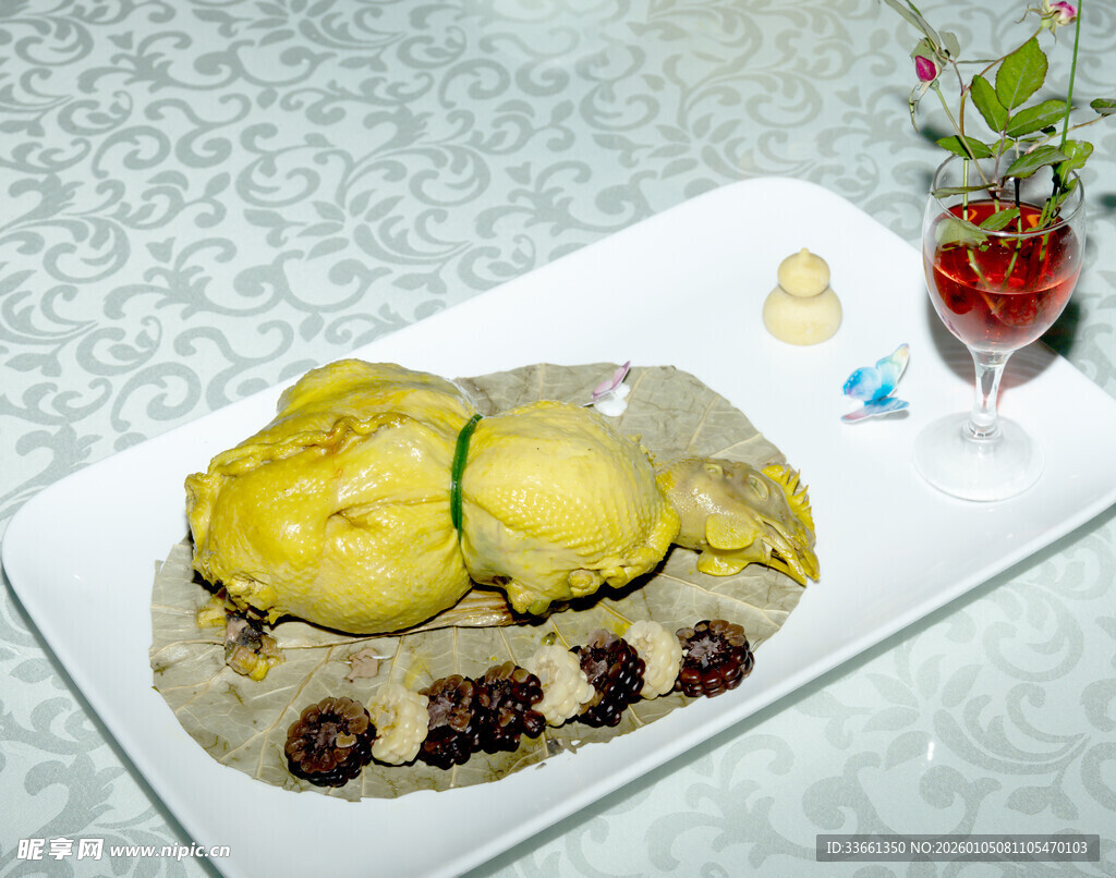 美味滋补红枣蒸鸡