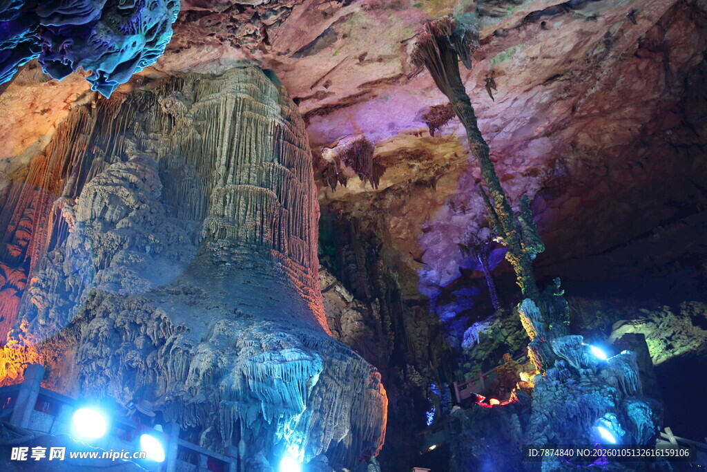 奇幻溶洞景观