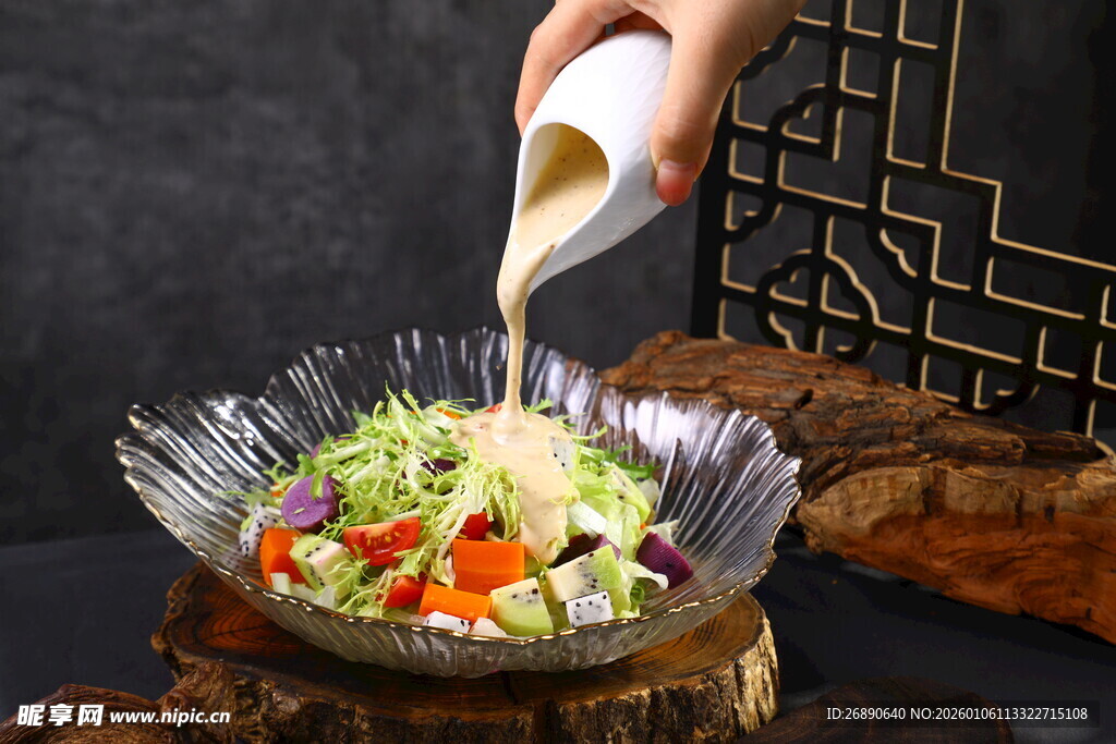 沙拉浇酱瞬间