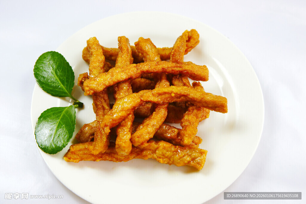 香脆炸肉条 清新绿叶伴