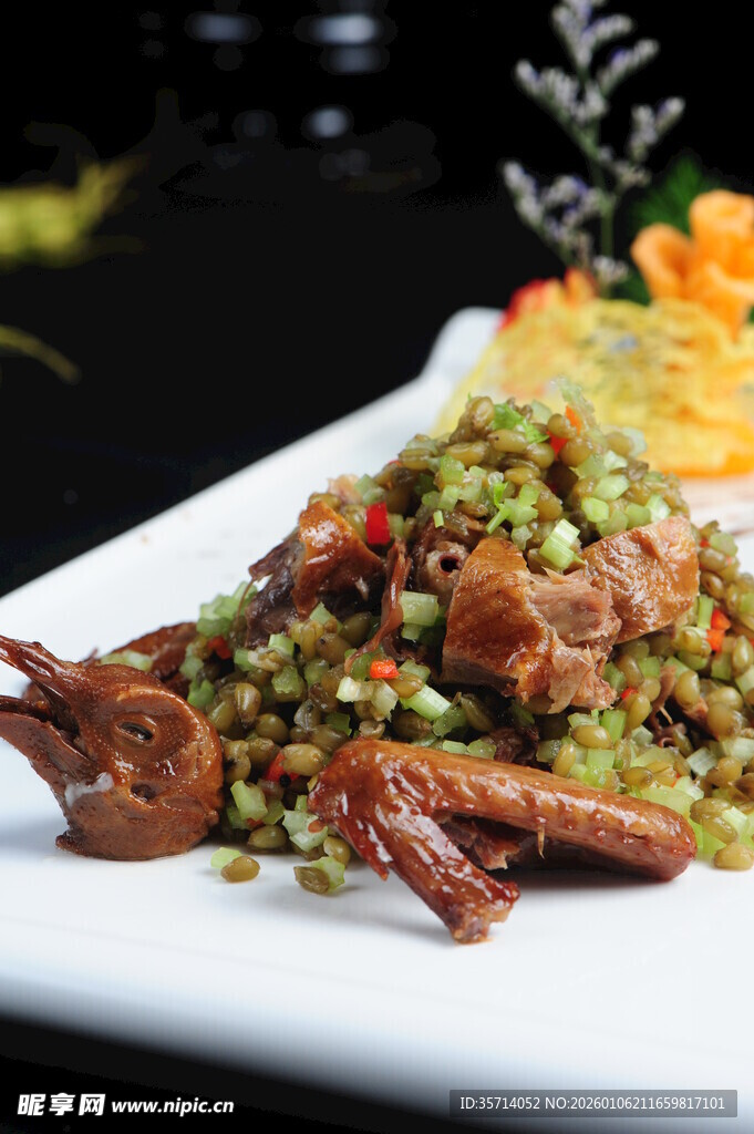 香辣美味爆炒鸽子